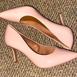 Light pink 2.5 inch heels!